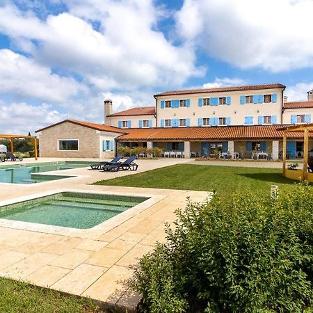 Velanera Hotel & Restaurant Šišan Zewnętrze zdjęcie