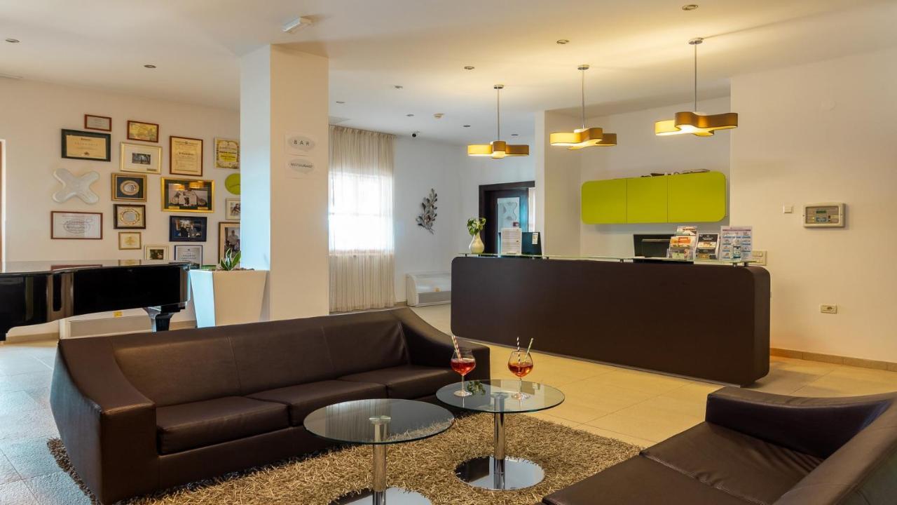 Velanera Hotel & Restaurant Šišan Zewnętrze zdjęcie