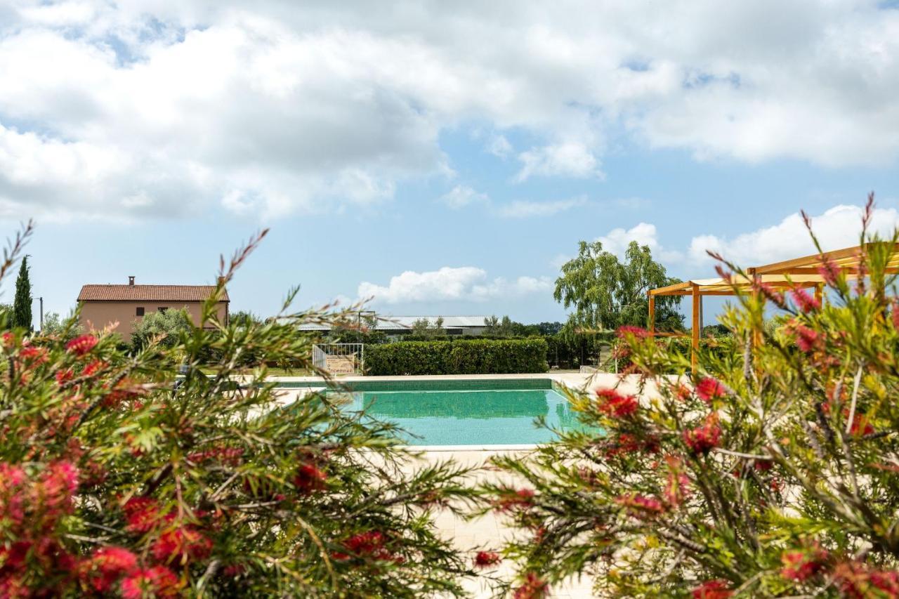 Velanera Hotel & Restaurant Šišan Zewnętrze zdjęcie