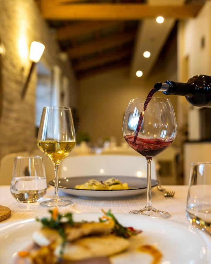Velanera Hotel & Restaurant Šišan Zewnętrze zdjęcie