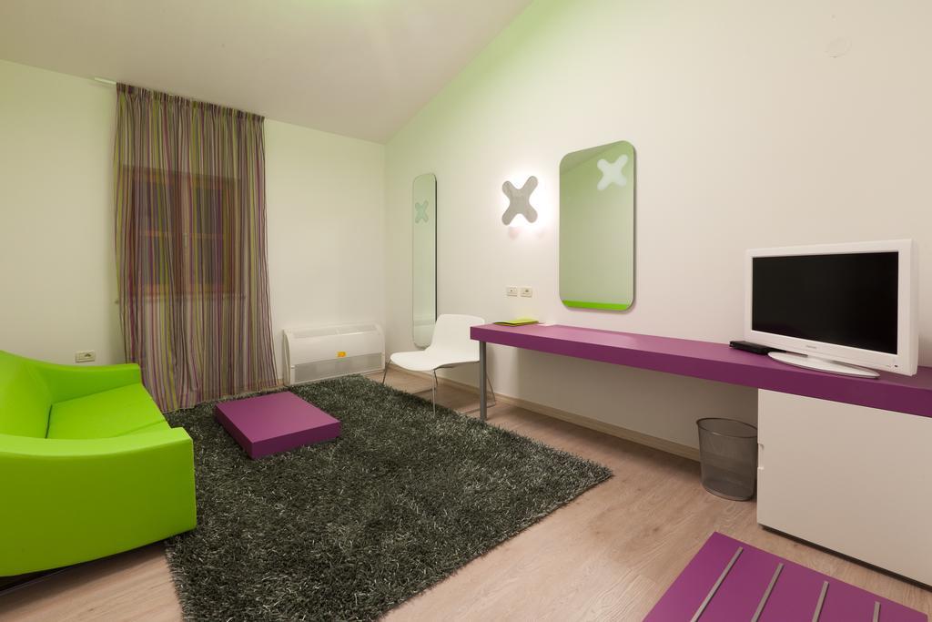 Velanera Hotel & Restaurant Šišan Zewnętrze zdjęcie